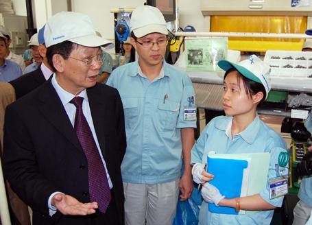 Chủ tịch UBND Hà Nội mong đợi trích 50 tỷ đồng để hỗ trợ nhiều công ty mở rộng hơn thị trường